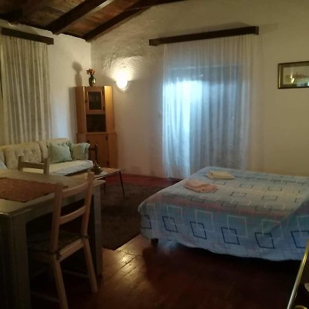 Apartamento Agroturizam Toni Motovun Exterior foto