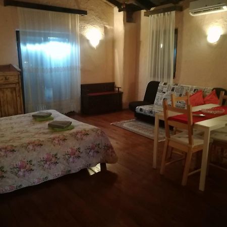 Apartamento Agroturizam Toni Motovun Exterior foto